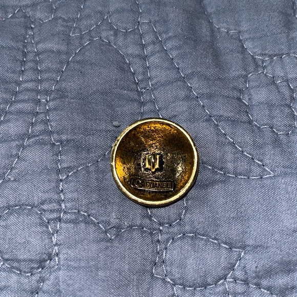 Chanel Button - Picture 2 of 2